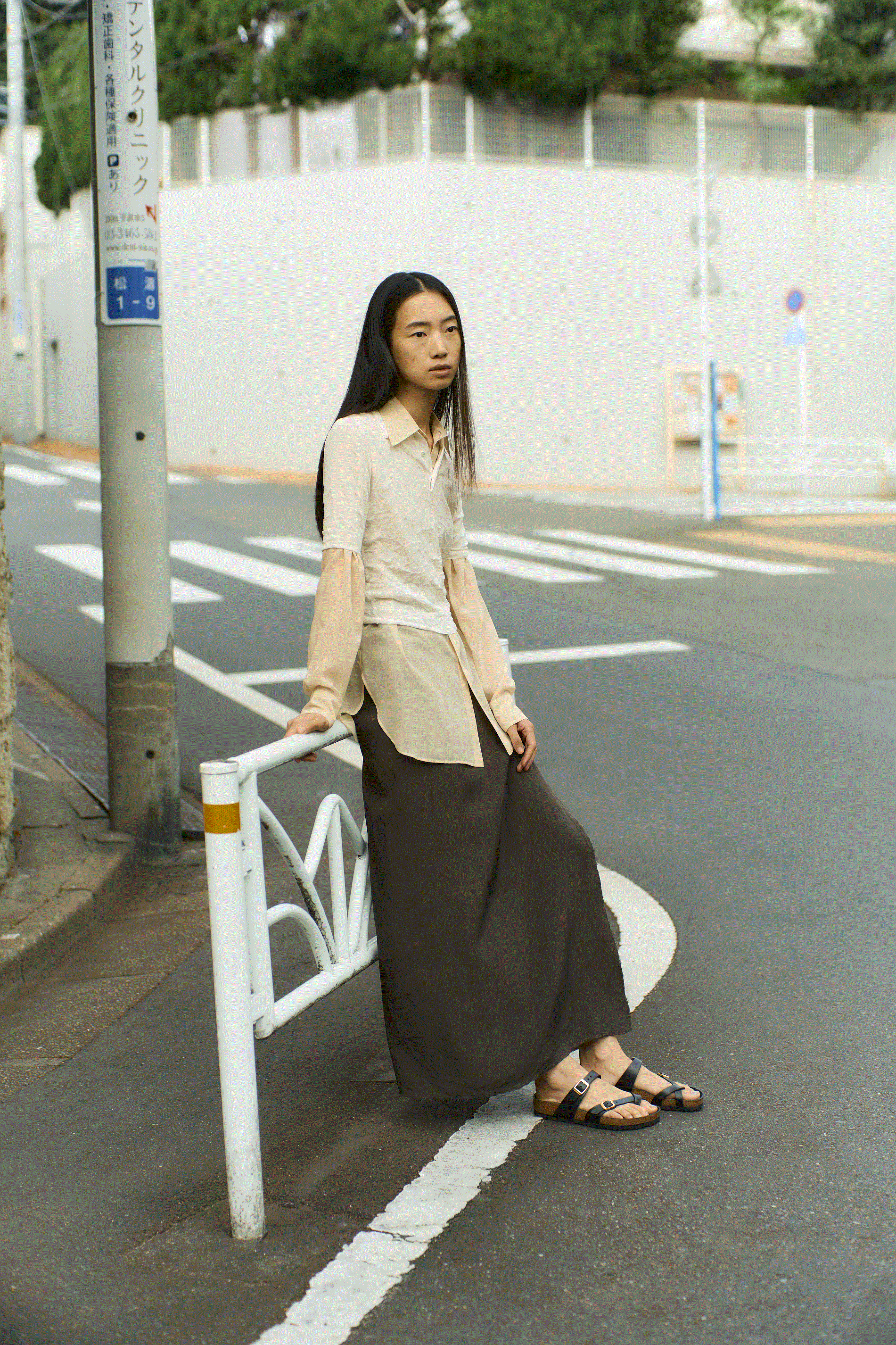 トングストラップのMAYARIにフェミニンな新作が登場