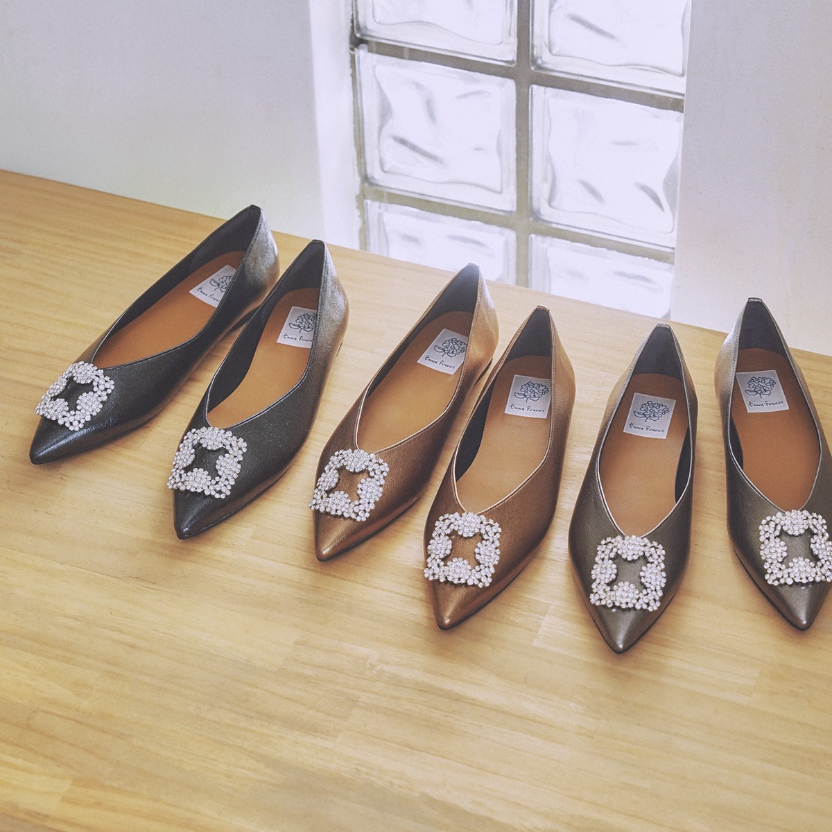 エマフランシス　ビジューフラットパンプス フラット ビジューバックル パンプス （ブラック ジャカード