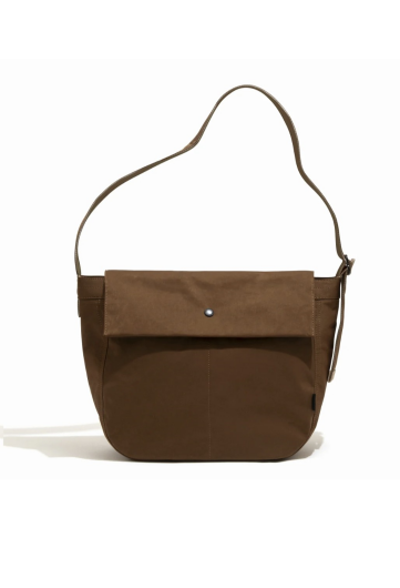 UNTRACK CITY PLUS/NEWSPAPER