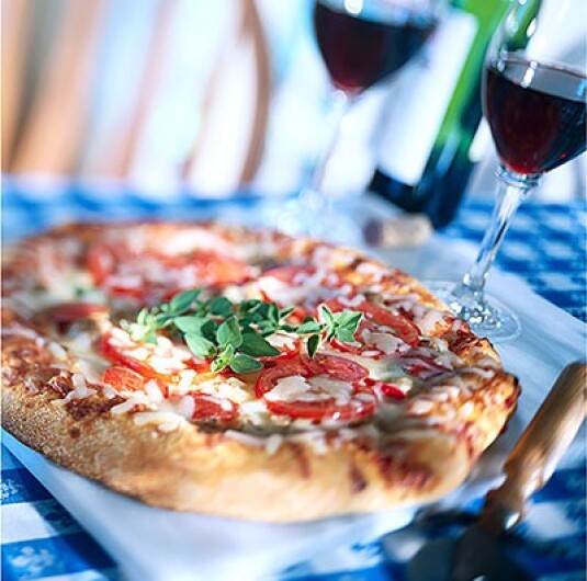 〈Tommys Pizza (トミーズピッツァ)〉■4月9日(木)～15日(水) ※最終日は19時終了　 ■ジスウィーク1