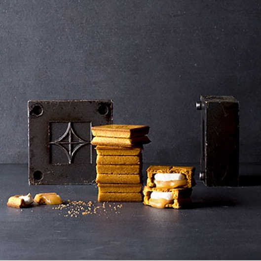 〈PRESS BUTTER SAND〉■4月24日(木)～8月20日(水)※最終日は19時終了 ■和洋菓子売場 特設スペース（ヨックモック前）