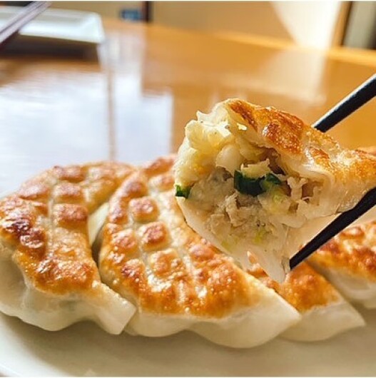 〈和商の餃子〉 ■10月15日(木)～21日(水)  ■惣菜売場 特設スペース（いとはん 前）
