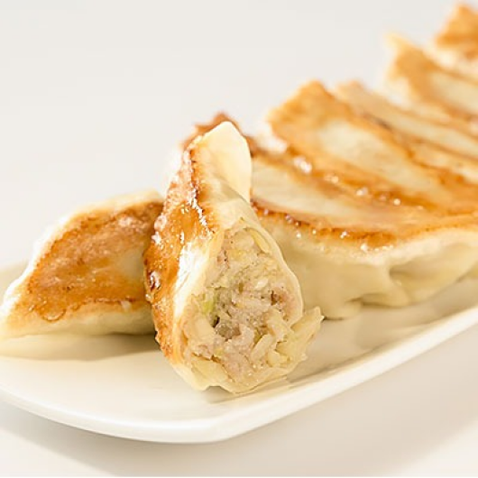 〈餃子専門店 好餃子〉■4月30日(木)～5月6日(水・振休)　■ジスウィーク3