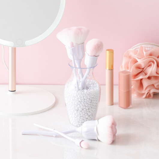 【2026 Spring Collection🦋】 インテリアのように飾れる、心ときめくデザインのメイクブラシセットに新デザインが登場しました🫧