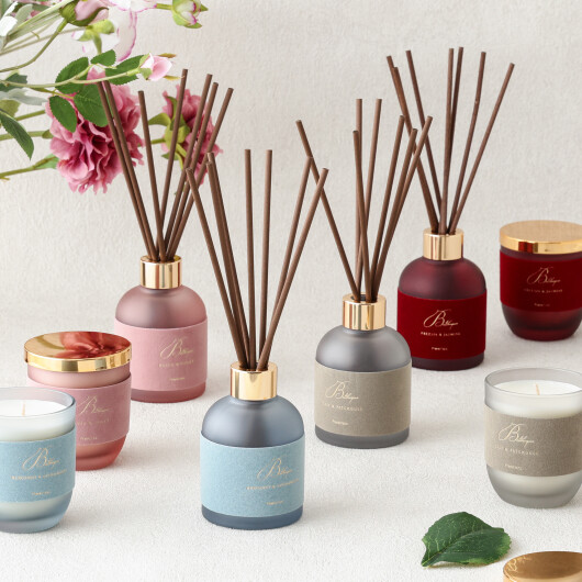 𝗦𝗽𝗿𝗶𝗻𝗴＆𝗦𝘂𝗺𝗺𝗲𝗿 𝗦𝗔𝗟𝗘開催中❤️📢／ 高級感あるシックなデザインのルームフレグランスとキャンドル
