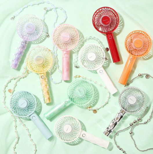 ハンディファンをおしゃれに持ち運べるストラップが今年も登場🪄