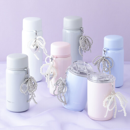 【2026 Spring Collection🦋】 自分らしいアレンジや遊び心を楽しめる、チャーム付きのボトル・タンブラーを1月23日(金)より順次展開します🎀🤍