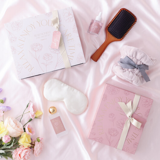 ＼母の日まであと少し🌹／ お母さんへのギフトにお悩みの方におすすめのギフトセットをご紹介します🤍