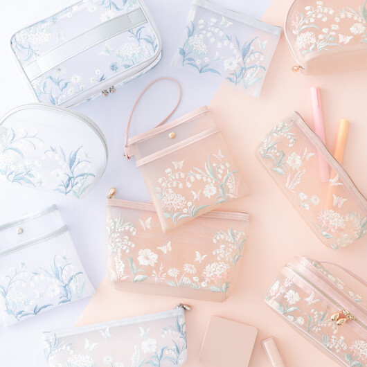 ＼軽量で持ち歩きにもぴったり🩵／ 涼しげなメッシュ素材のポーチシリーズが新登場しました！