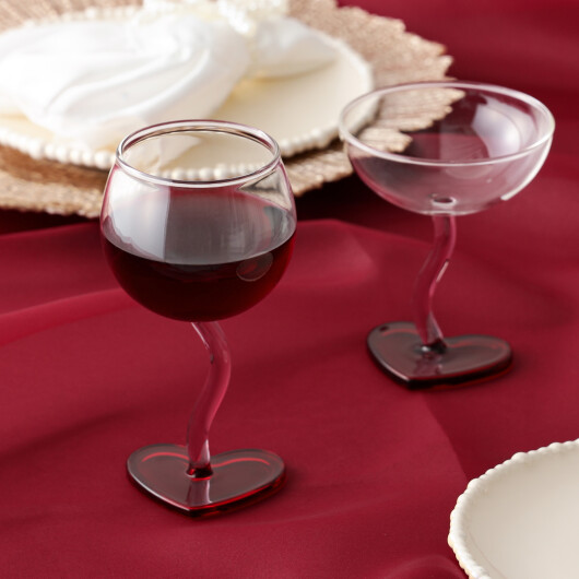 ハートモチーフのグラスをご紹介します🥂❤️