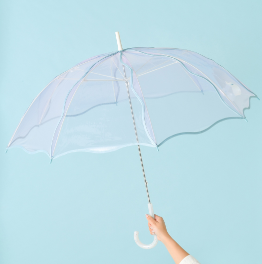 雨の日でもかわいく過ごそう！新作のビニール傘をご紹介します！！