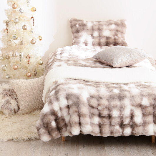 毎年人気のマイクロファイバー寝具をご紹介いたします🛏☁️