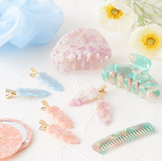 家中でも春らしくおしゃれを楽しみたい方におすすめのヘア小物が新登場！！
