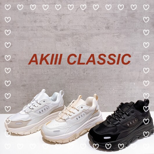 韓国発ブランド『AKIII CLASSIC』厚底スニーカー