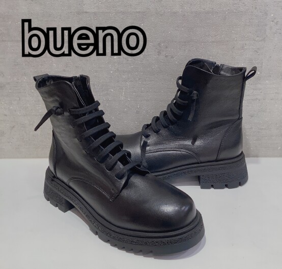 トルコ発『bueno』レースアップブーツ