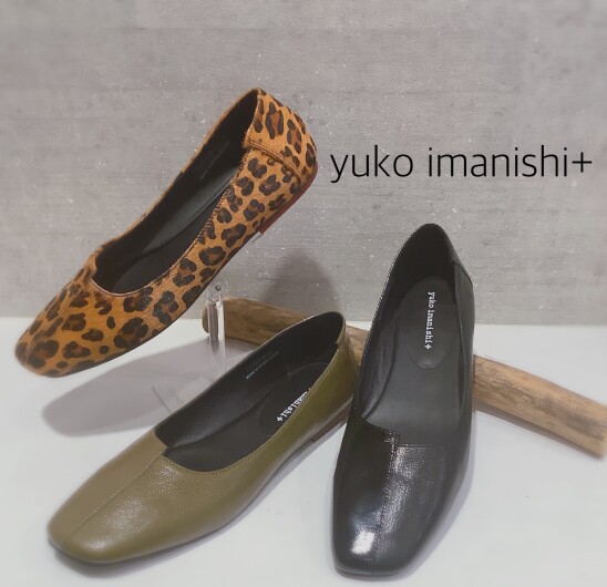 『yuko imanishi＋』アシンメトリーカットフラットシューズ