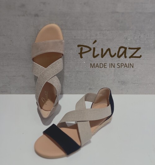 スペイン発『PINAZ』クロスストラップサンダル