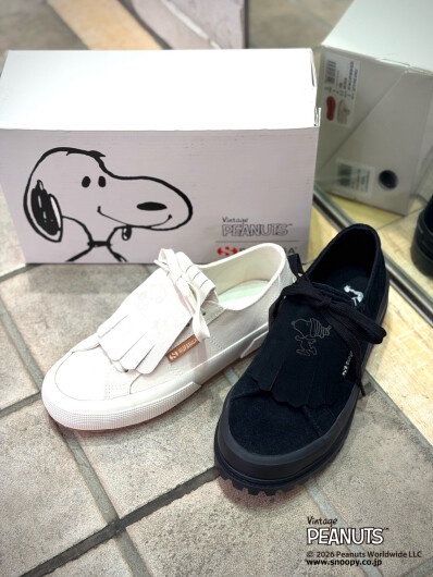 SUPERGA×SNOOPY コラボスニーカー