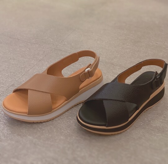 スペイン発『OH!MY SANDALS』レザークロスサンダル