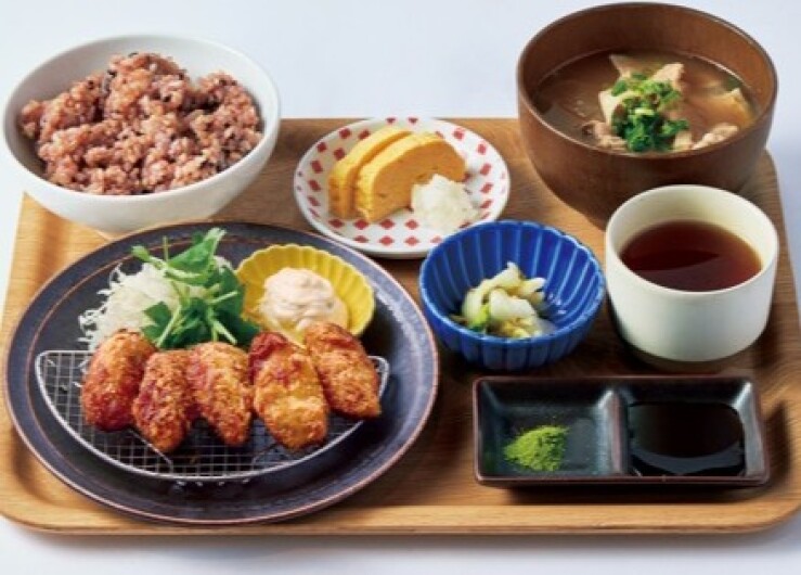 大人気！chano-ma 二子玉川　冬の季節メニュー　カキフライ ～本日の小鉢と宇治茶付き～