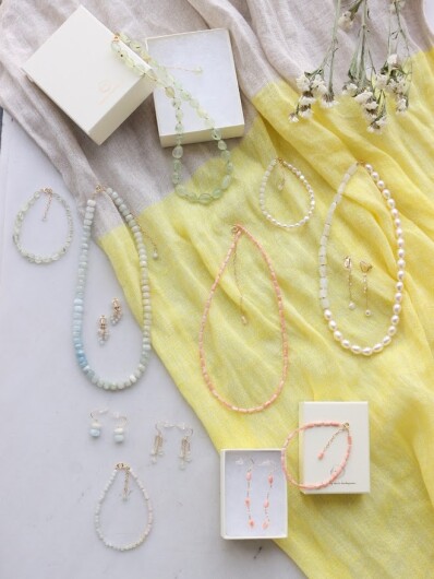〈misa〉より、春のジュエリーが入荷しています