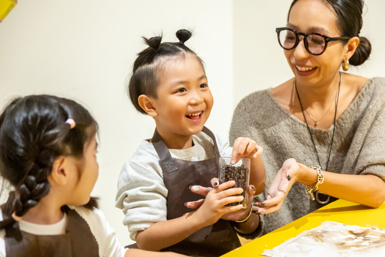 コーヒーで食育体験！ PLAY! PARK ERIC CARLE × 小川珈琲の新ワークショップを開催！