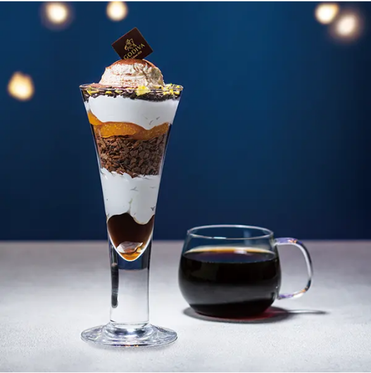 ✨NEW✨《夜パフェ》マスカルポーネとオレンジのチョコレートパフェ