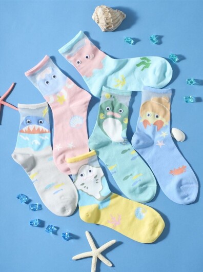 目が動く！メルヘンな海の生き物たちのキュートなソックス♪