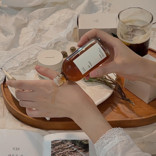 J. Y. パーク氏がブランドパートナーの韓国発のオーガニックコスメブランド「シオリス（SIORIS）」