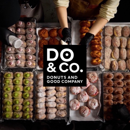 フタコ生まれの生ドーナツ専門店です