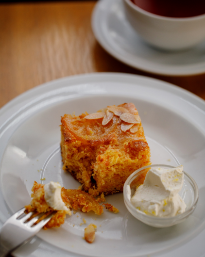 季節のケーキ、グレープフルーツケーキのご紹介