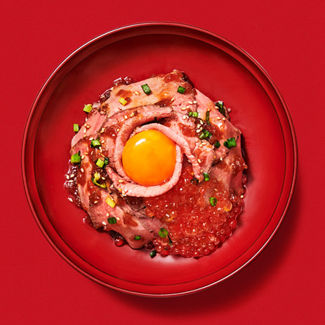 北海道 バル　YOSHIMI たっぷりイクラのローストビーフ丼定食